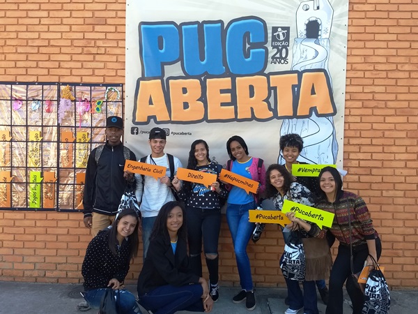 Alunos visitaram a PUC Minas em 2018 para conhecer de perto o ambiente acadêmico e os cursos que a instituição oferece. Foto: Arquivo/Escola